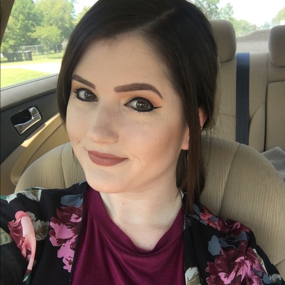 Meet your Posher, Rachel - Picture 3 of 4